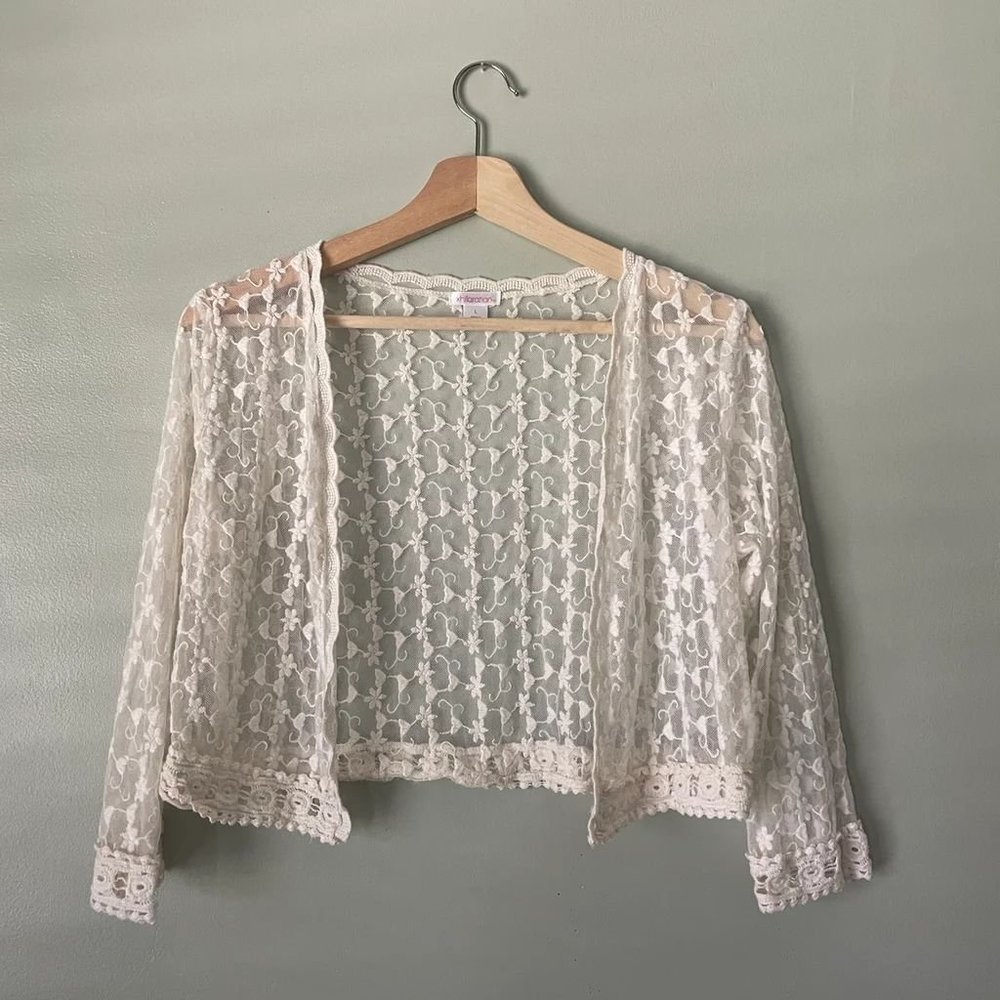 hilaration Cropped Laced Cardigan